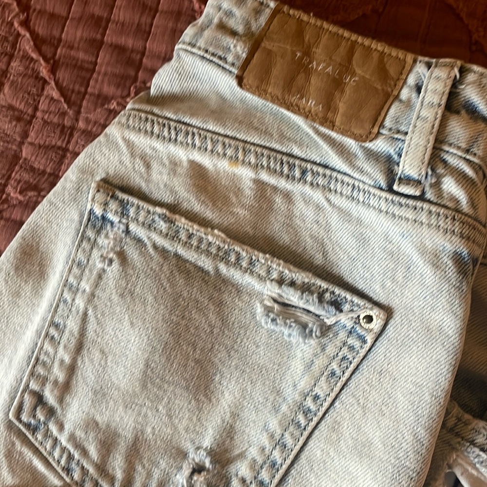 Zara high waisted blue jean cut off shorts! Very distressed!! Size US 2 EUR 34
